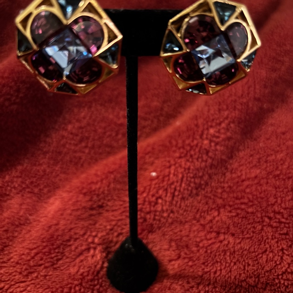 Elegant Gold and Purple Earrings christian Dior